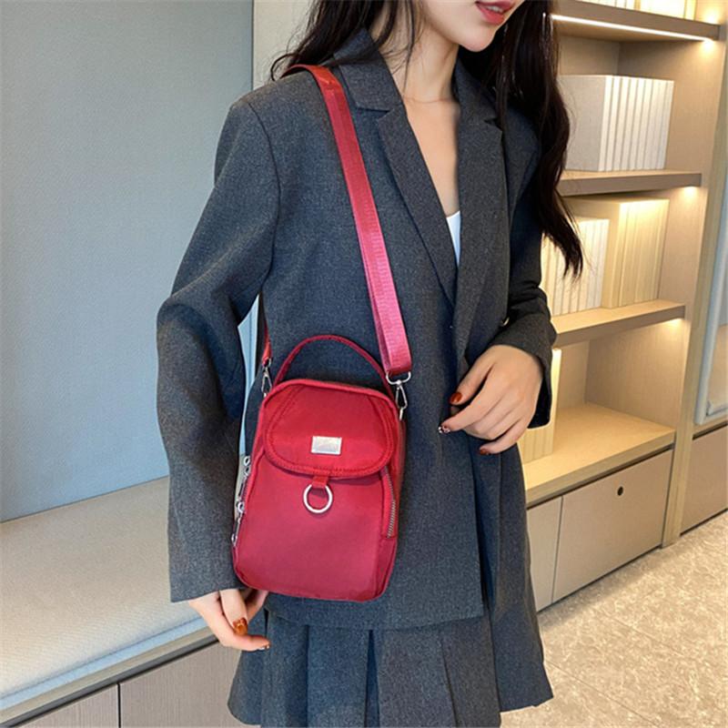 Chic Mini Shoulder Bag, Lightweight Nyl Crossbody Bags with Adjustable Strap, Stylish Multiple Pockets Phe Wallet for Daily