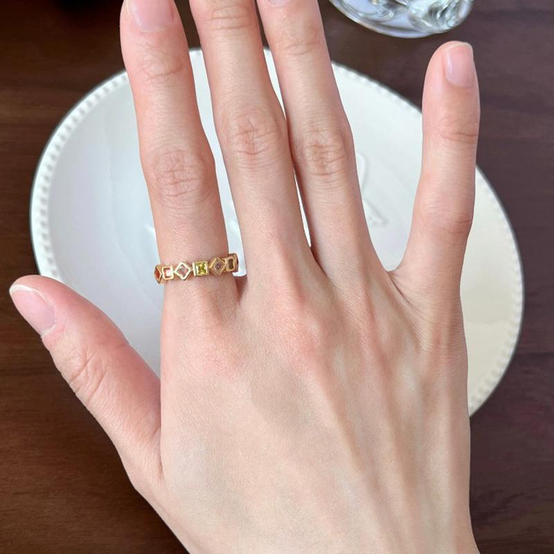 Retro Rose Shell Pearl Ring Female Colorful Sugar Cube Ring  Personality Adjustable Wave Pattern Ring Jewelry Gift