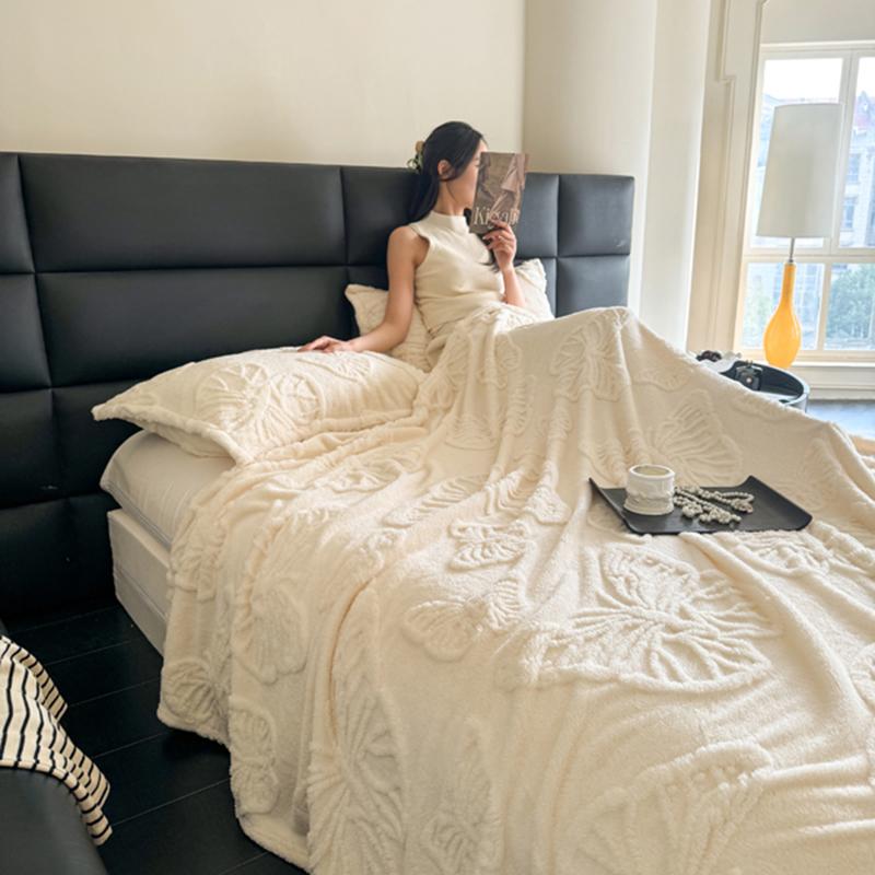 High weight luxury comfortable Tafu velvet butterfly jacquard blanket solid color multifunctional leisure blanket