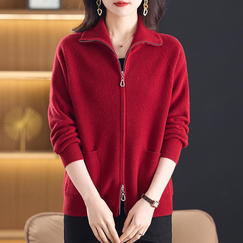 Women's Pure Wool Zipper Cardigan - Autumn/Winter Loose Lapel Knitwear for Middle-Aged Mothers