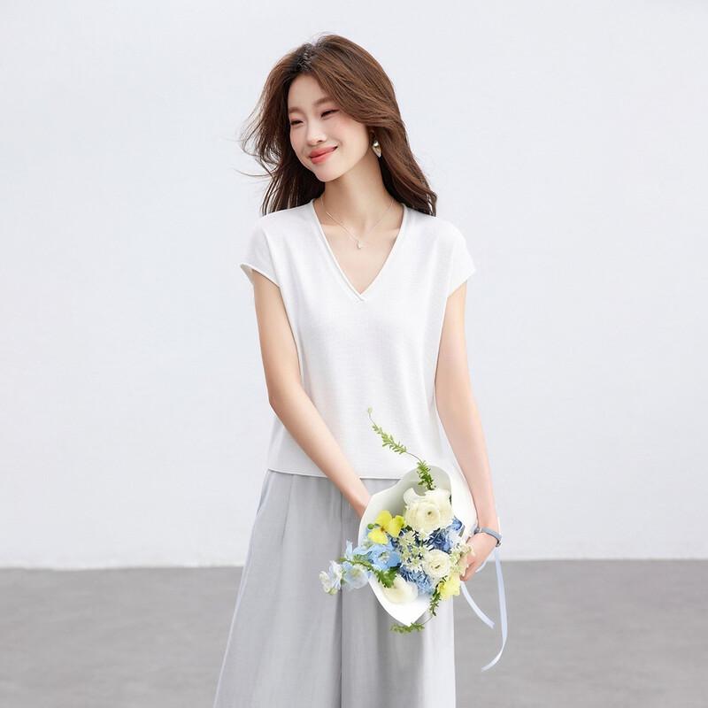 Srcr Women's V-Neck Silk Blend Knit Short Sleeve T-Shirt