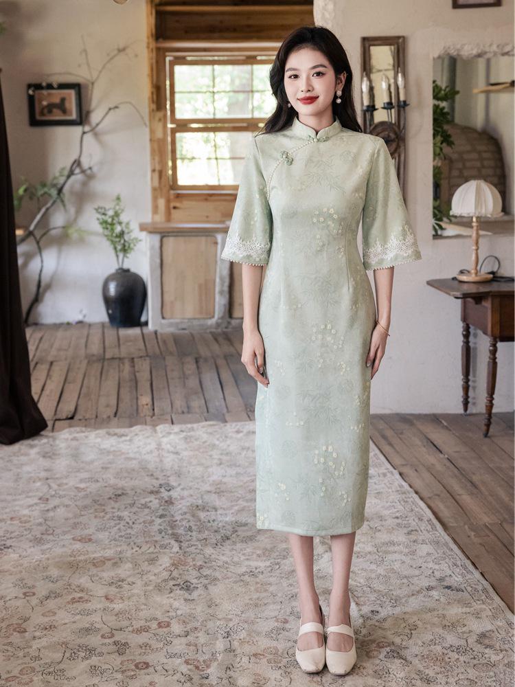 Bei Zhi Yun Green Suede Big Sleeve Cheongsam - 2025 Autumn Collection