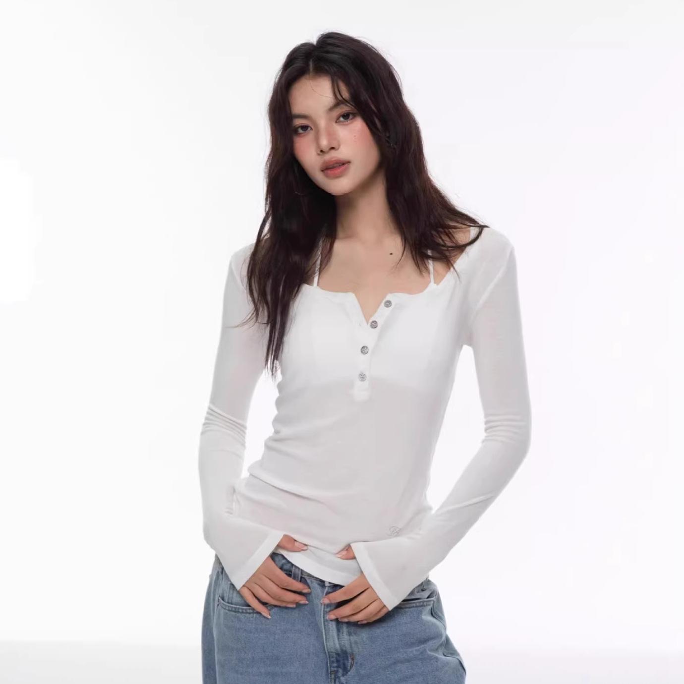 

Женский американский белый топ-henley с U-образным вырезом, длинным рукавом, приталенного кроя, с акцентом на талии, для весны/осени S (Below 45 kg)