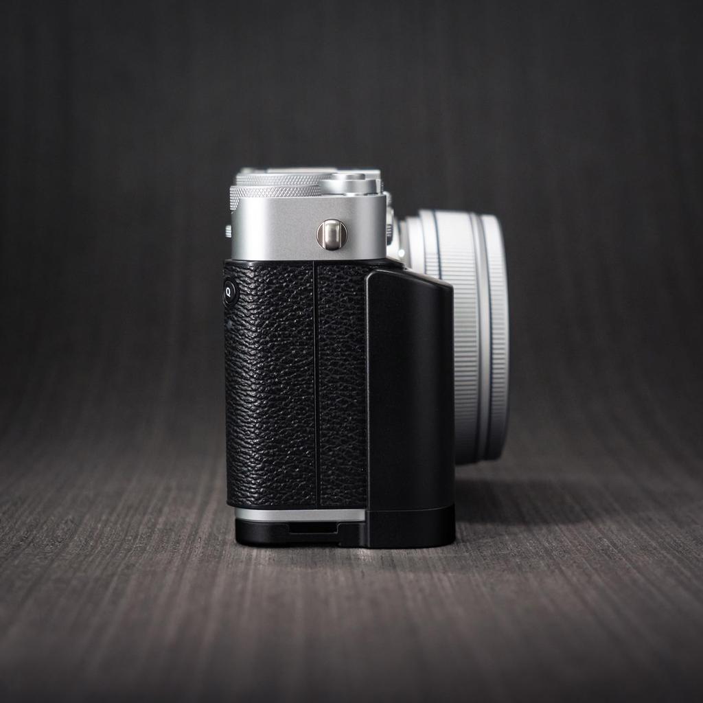 Iborrys Uchwyt do aparatu dla FUJIFILM Dedykowany Szybkozłączka Stop Aluminium Aparat Oryginalny Wzór Retro Aluminium X-E5, Płytka w kształcie litery L, Uchwyt, Antypoślizgowy