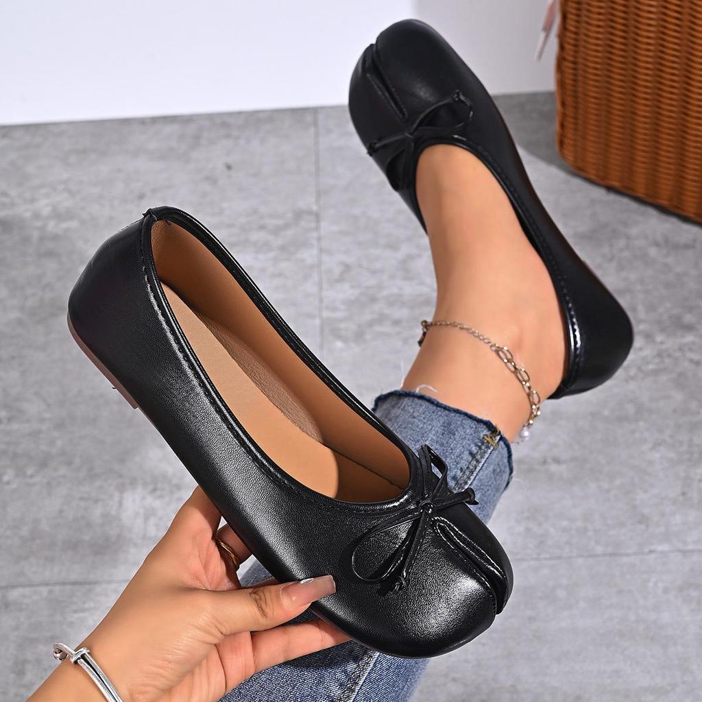 Scarpe Basse da Donna in Morbida Pelle con Punta Divisa e Fiocco - Collezione 2026: Versatile, Bocca Stretta, Design Slip-On