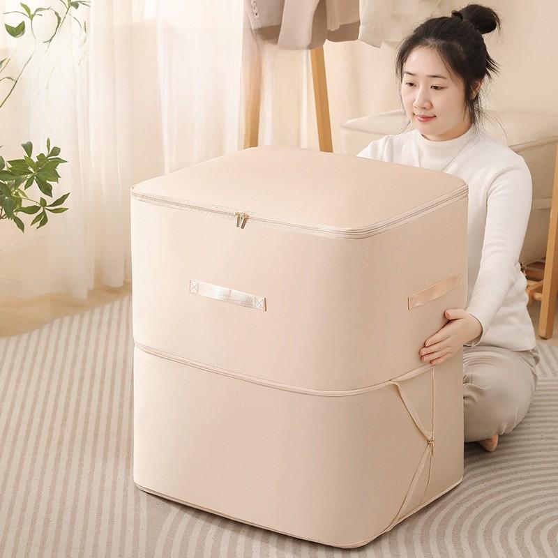 Down Comforter Storage Bag With Durable Satin Material For Bedroom Organization And Travel Use