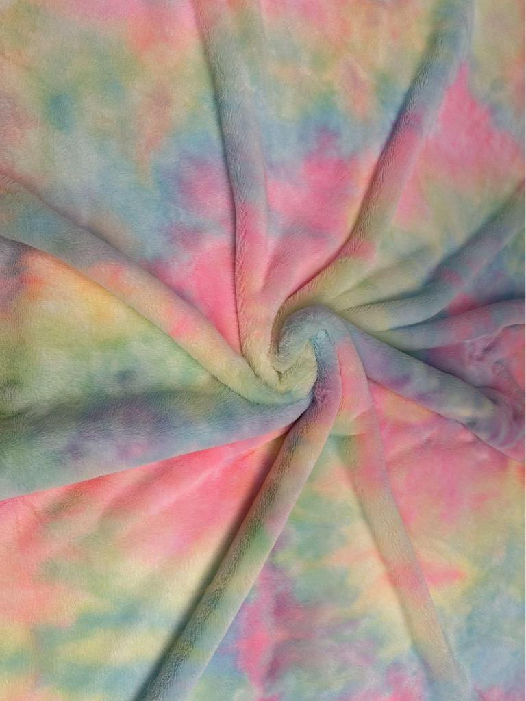 Vaivorykštės gradiento dažymo „tie-dye“ aksominis imituotas triušio kailio audinys fantazijos spalvomis