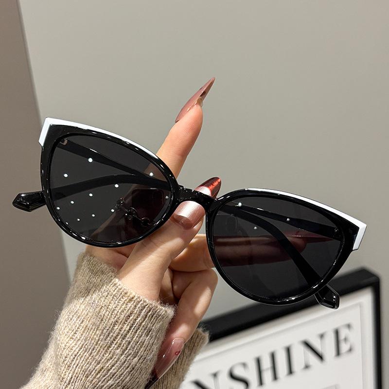 Outdoor Sports UV Resistant Driving Sunglasses for Women Fashion Cat Eye Luxury Design Eyewear Female High End Sunscreen Goggles
