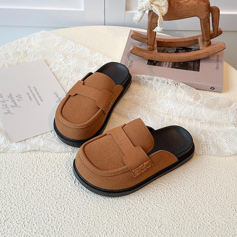 2025 Kids' Non-Slip Soft Sole Closed-Toe Sandals – Comfortable Outdoor Slippers for Girls