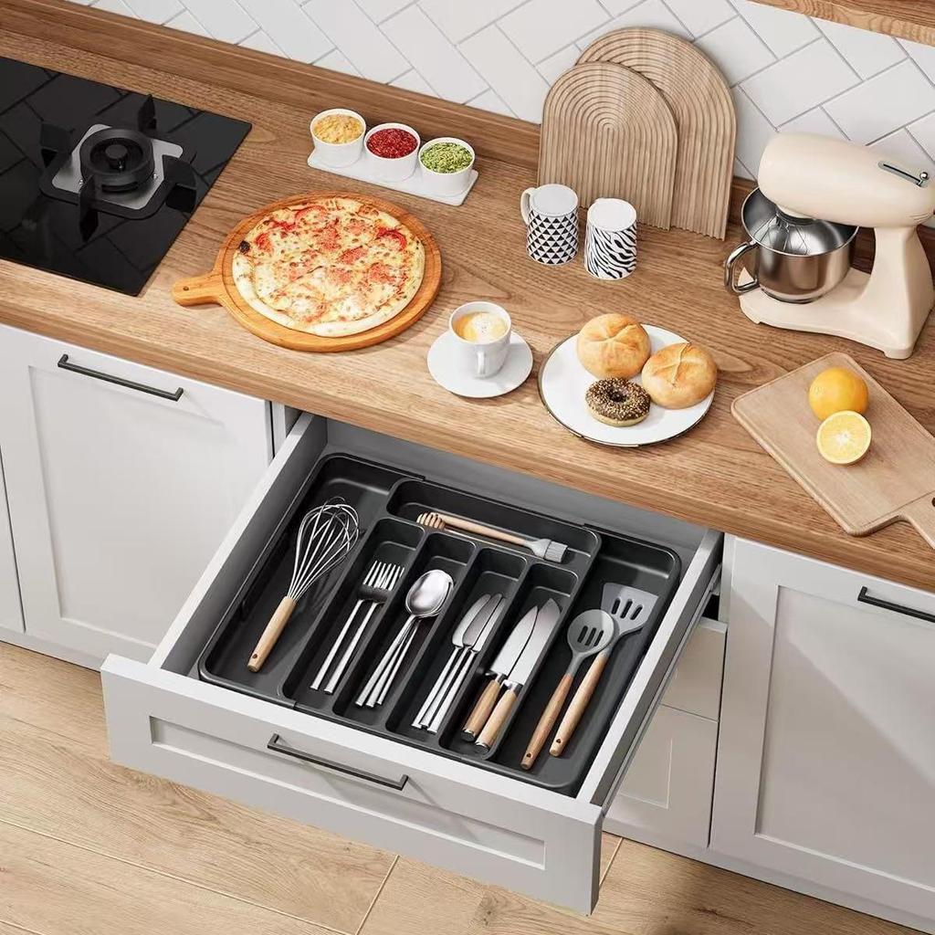 Multifunctional Expandable Silverware Divider Storage Box for Kitchen Drawers