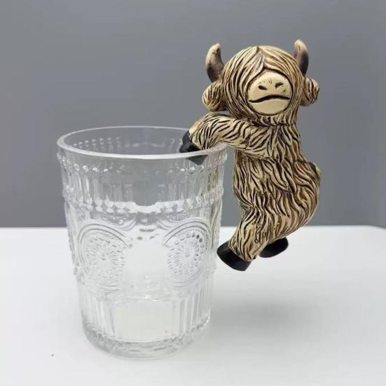 Dekorace květináče Highlandská kráva Vodotěsná Nerezavějící Realistický tvar Závěs na zahradní květináč