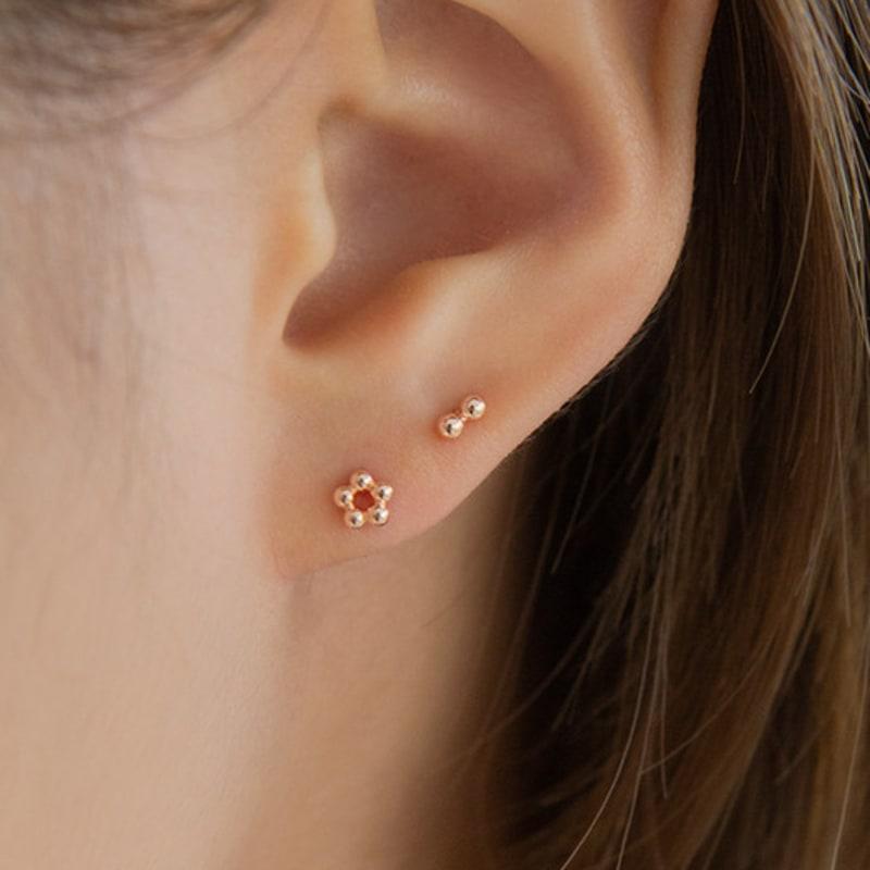 LUNNE 14k 2-reihige 3-reihige Mini-Kugel-Ohrringe (14 Karat Gold) #ES24