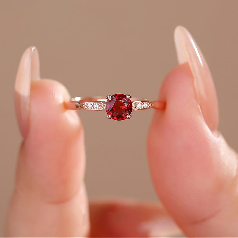

Inlaid 5Mm Round Imitation Natural Garnet Ring Women S Exquisite Rose-Plated Ring opening adjustable