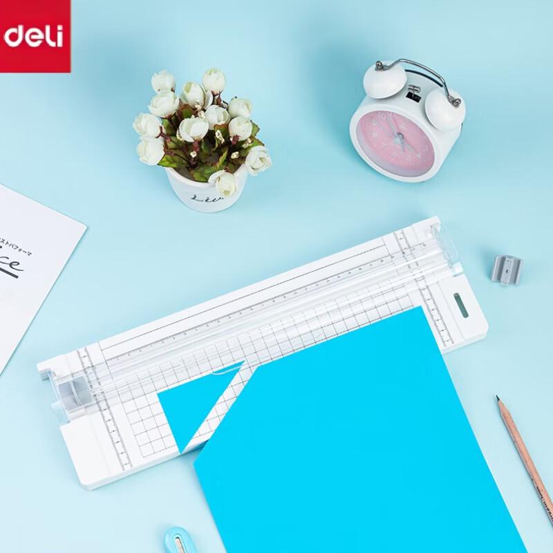 Deli Portable A4 Mini Paper Trimmer CN plug (adapter included)