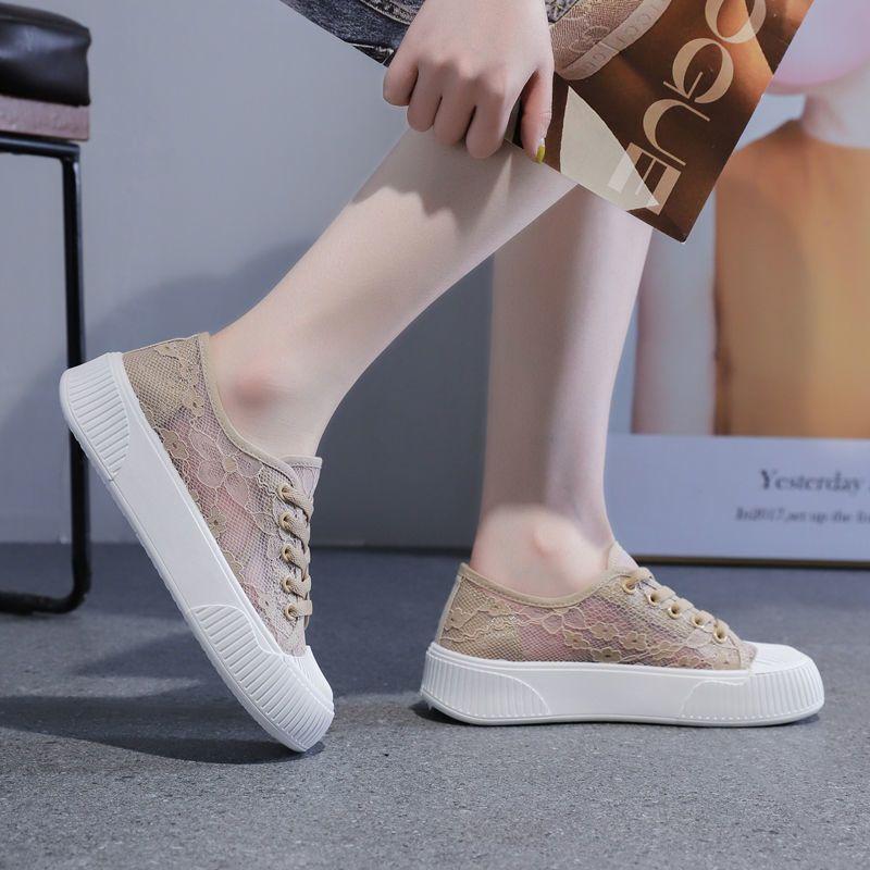 Spring and autumn 2024 new versatile comfortable soft-soled sports shoes big summer women's board shoes low-top little white shoes single shoes