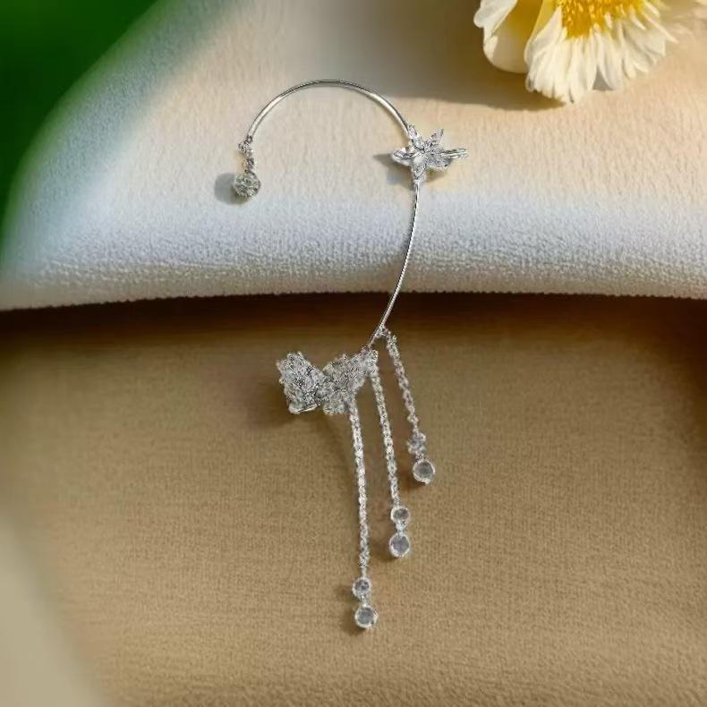 High-End Rhinestone Wheat Tassel Ear Cuff - No Piercing Needed