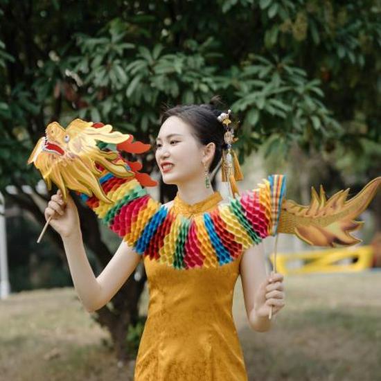 New Year Wedding Photo Props: License & Banner Posing Game