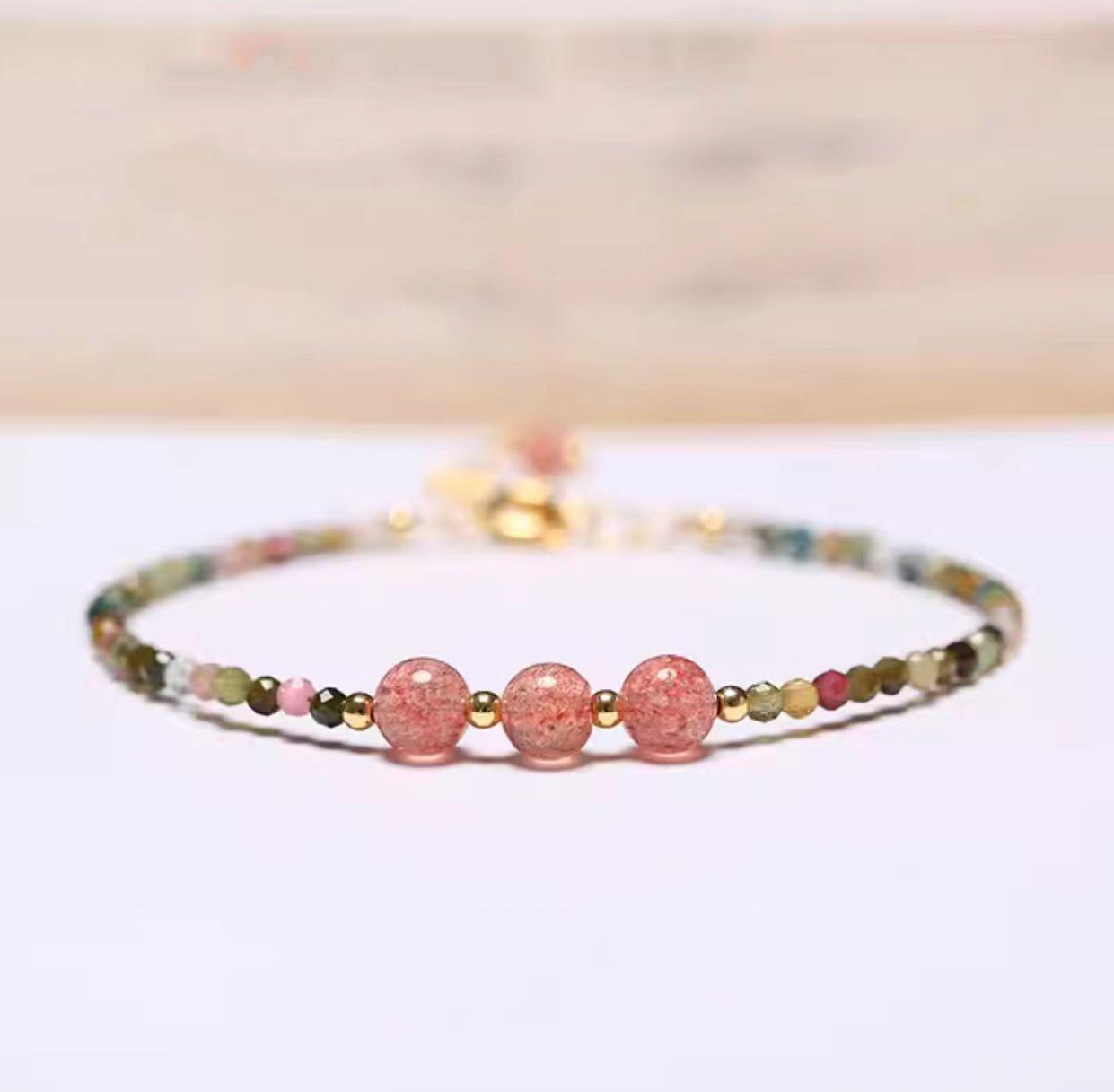 

Браслет из клубничного кварца и турмалина для женщин - Изящный подарок с цветком из драгоценных камней