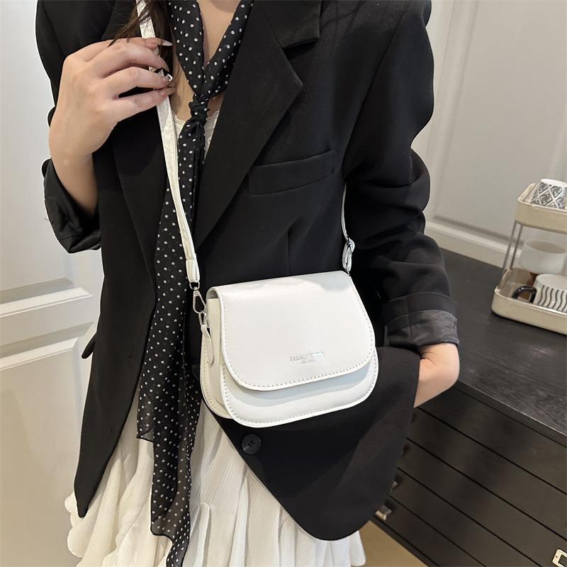 Simple Casual Versatile Fashion Solid Color Commuting Versatile Daily Practical Shoulder Messenger Bag Spring and Summer Small Square Bag