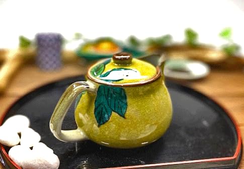 Kutani, dunkel bemalte Blumen und Vögel [Mehrzweck-Teekanne] Groß, [Rückseite]