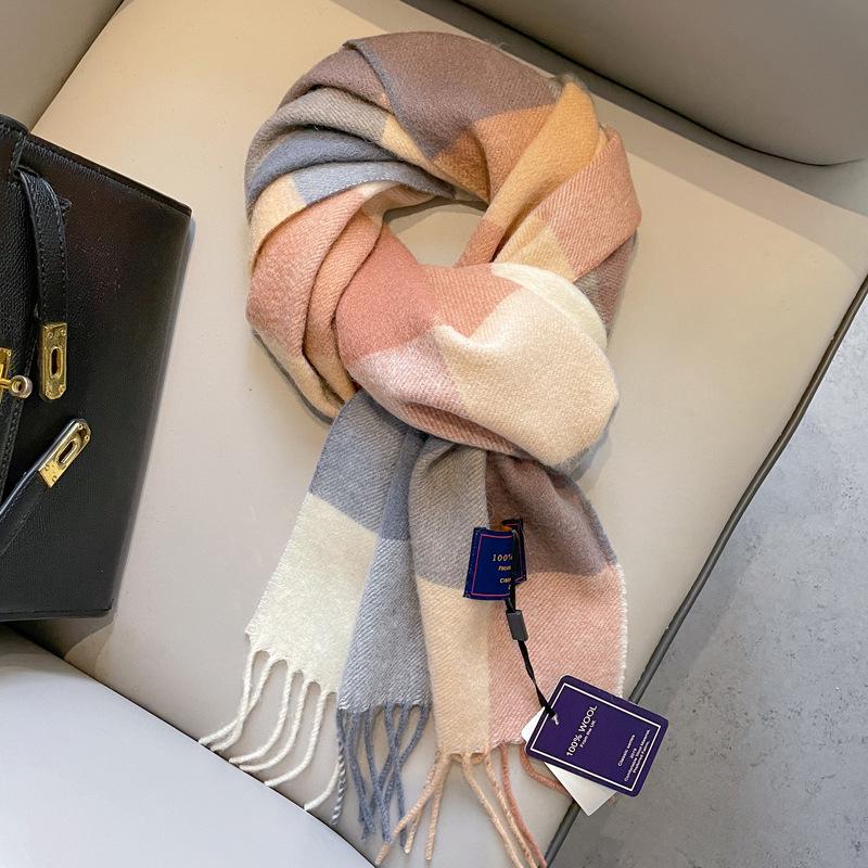 Classic British Dark Green Plaid Wool Scarf, Thick and Warm for Winter - Unisex Design