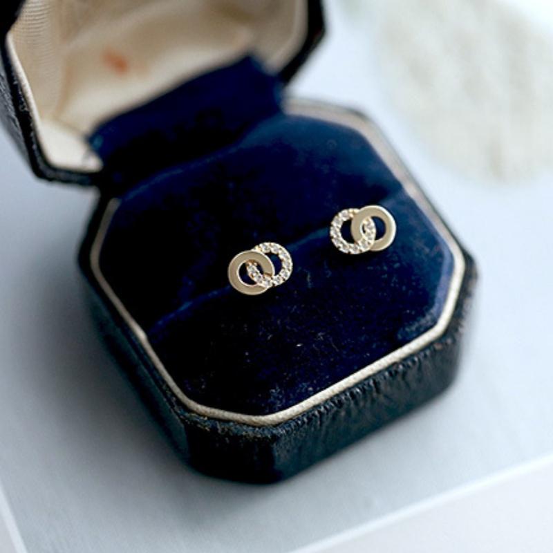 925 Sterling Silver Interlocking Circle Zircon Stud Earrings Minimalist Elegant Jewelry for Women Gift Silver