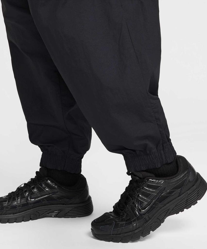 NIKE Club Oversized Woven Track Pants M - Black:White / Hq6115-010