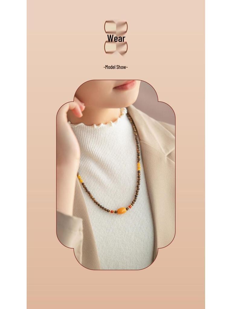 Women's Natural Agarwood & Amber Clavicle Necklace - Versatile Choker Sweater Chain