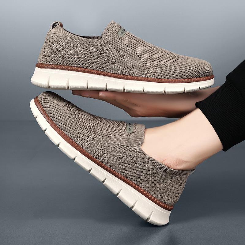 Mesh Shoes for Men, Summer Breathable Slip-on Lazy Skateboard Shoes, Men's Breathable Casual Sports Shoes.