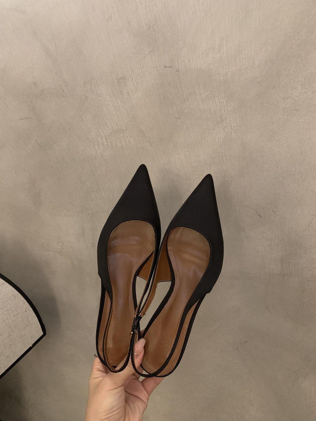 

Французские туфли на высоком каблуке, сандалии с головкой сумки, туфельки феи, 2024 новый летний леопардовый принт, темпераментный нишевый тонкий каблук, остроносые одинарные туфли 40 чёрный