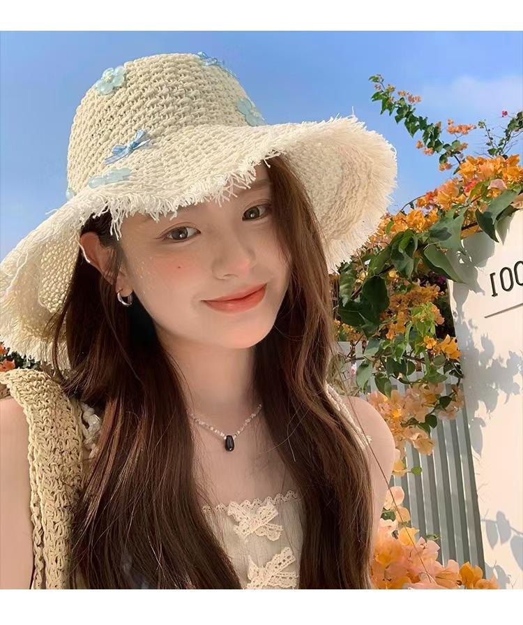 2025 new seaside vacation sunscreen big brim sunshade bucket hat trendy flower seedlings silk straw hat women's summer