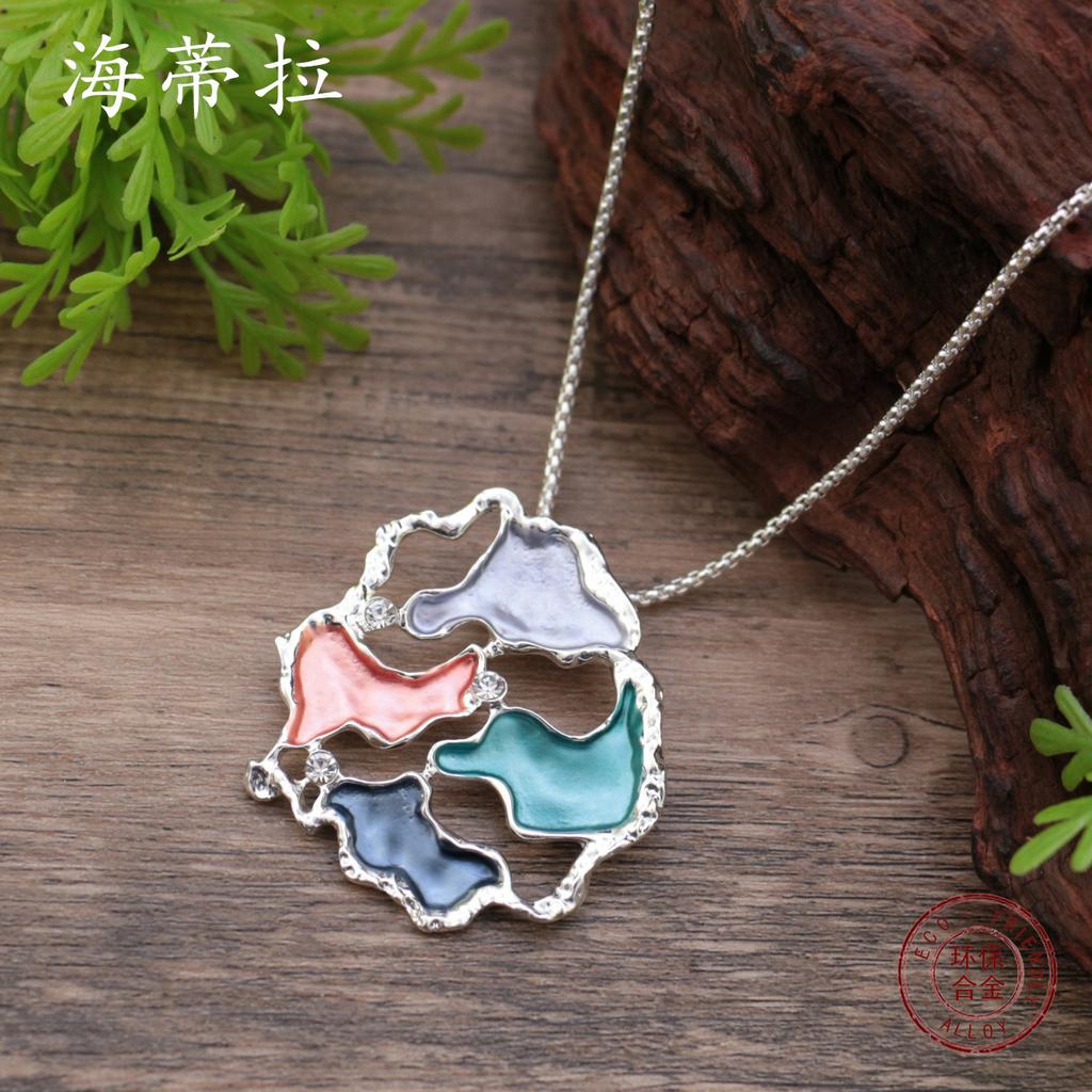 New Enamel Hollow Diamond-encrusted Geometric Long Pendant, Women's Versatile Wave Island Long Necklace