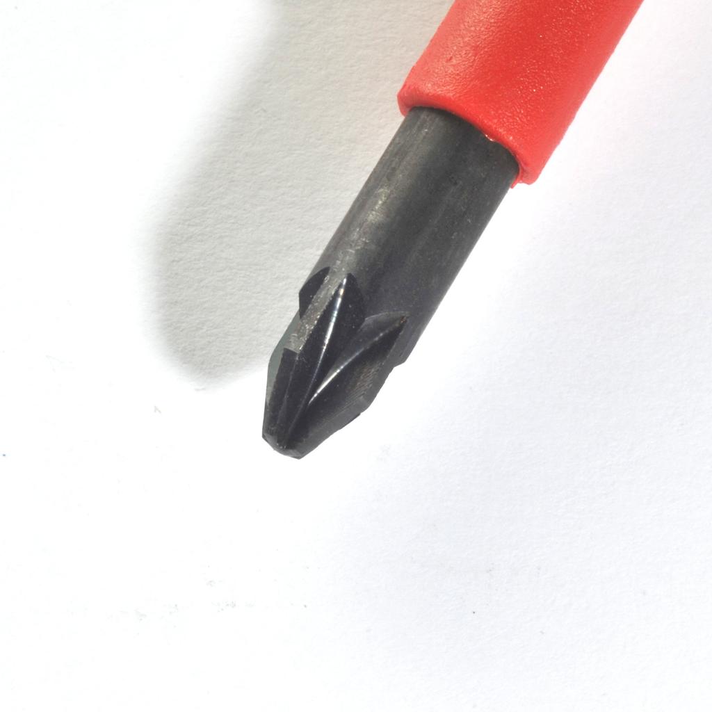 Made In Germany BONDHUS Pozidriv Insulated Screwdriver 2433 (VDE)