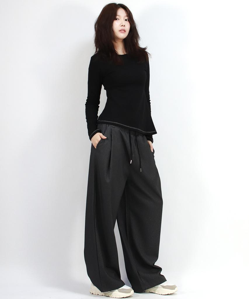 Deumakeu Pin Stripe Slacks Semi-Wide One-Tuck Pants