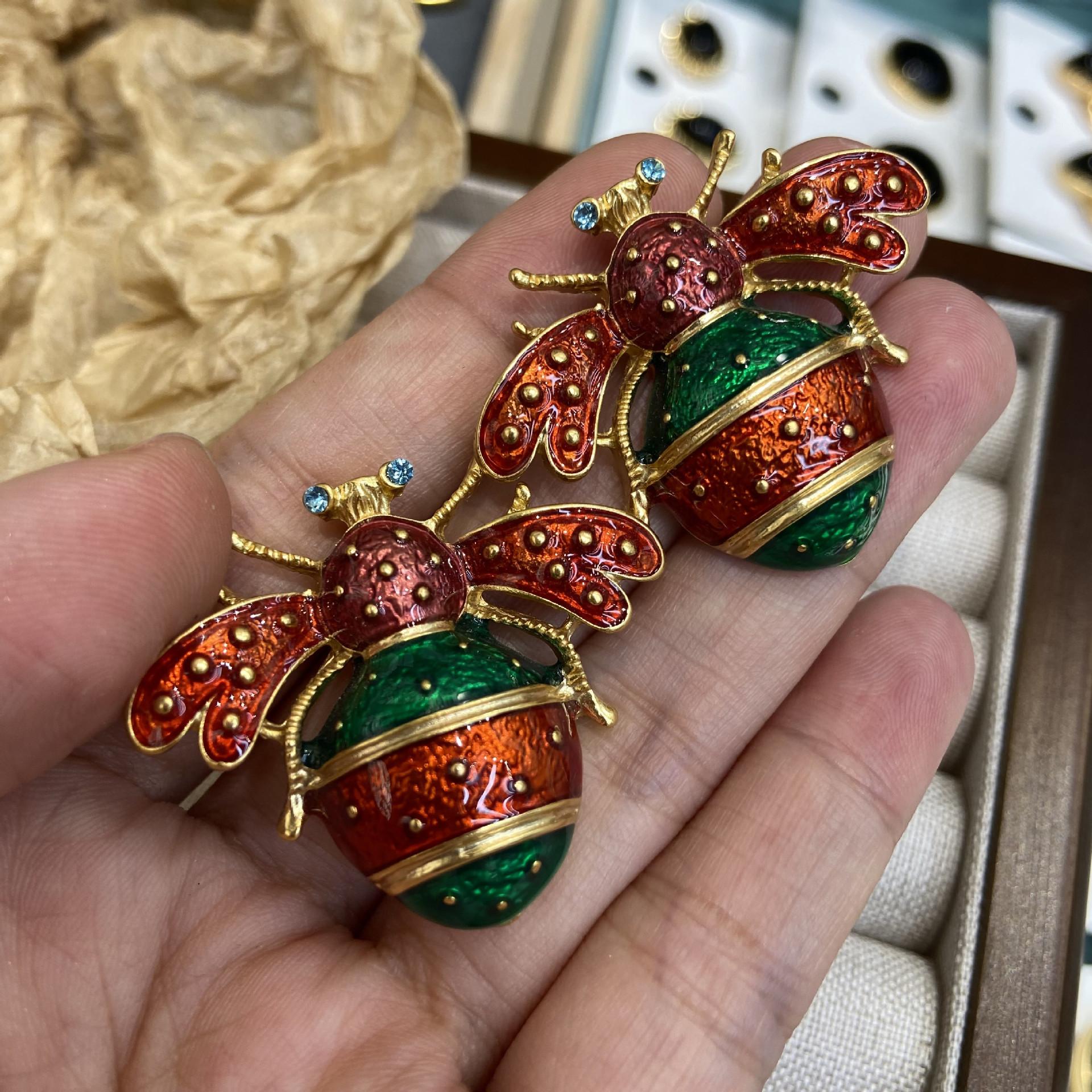 

Vintage Enamel Insect Earrings Baroque Vintage Oil Dripping Rhinestones Bee Earrings With Jewelry Studs
