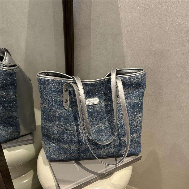 Fashion Large-capacity Tote Bag Fashion Commuter Bag Women's Summer New Casual Shoulder Handbag