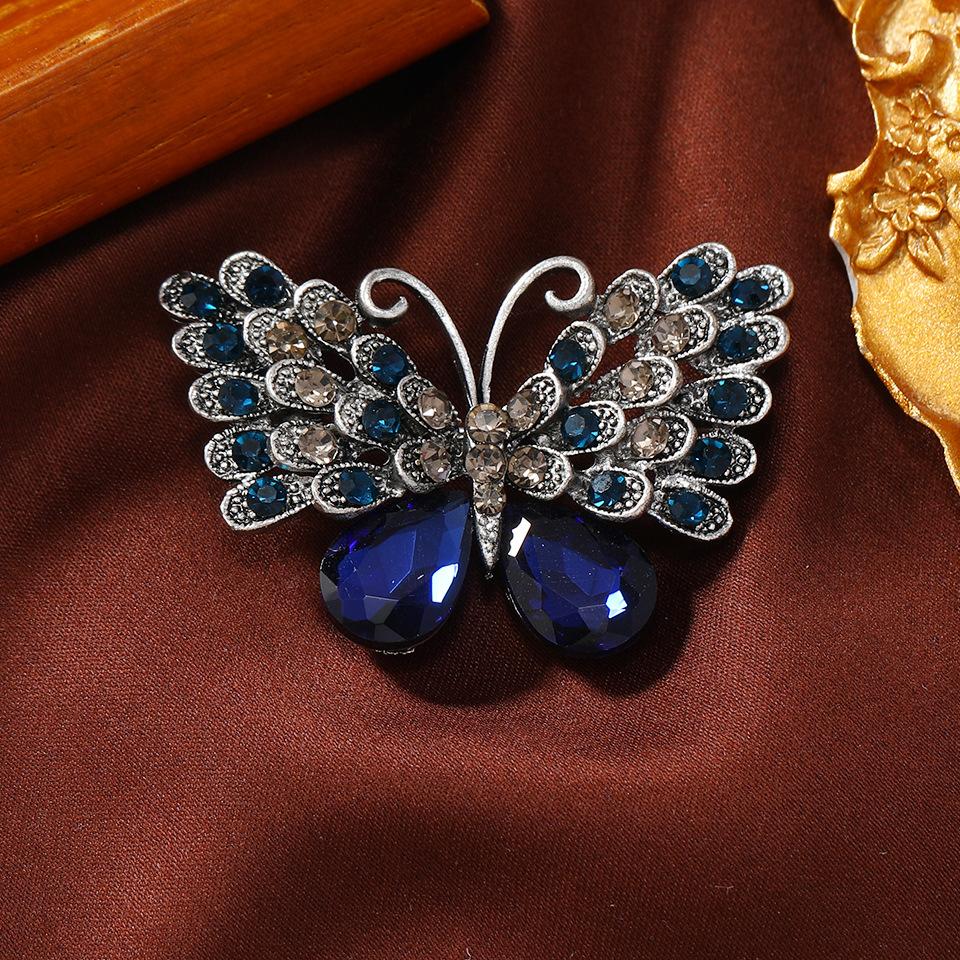 SKEDS Elegant Women Men Fashion Full Crystal Butterfly Flower Brooches Badges Shiny Boutique Decoration Rhinestone Pins Jewelry