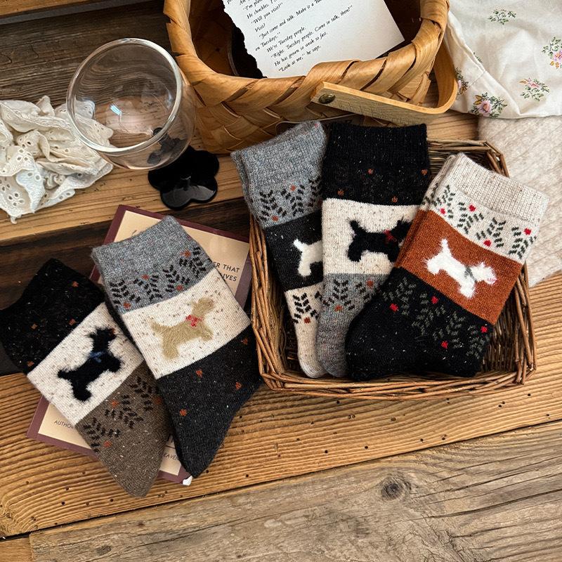 1/5Pairs Cartoon Dog Pattern Women'S Socks Harajuku Breathable Autumn Winter Mid-Tube Socks Soft Christmas Gifts Stockings