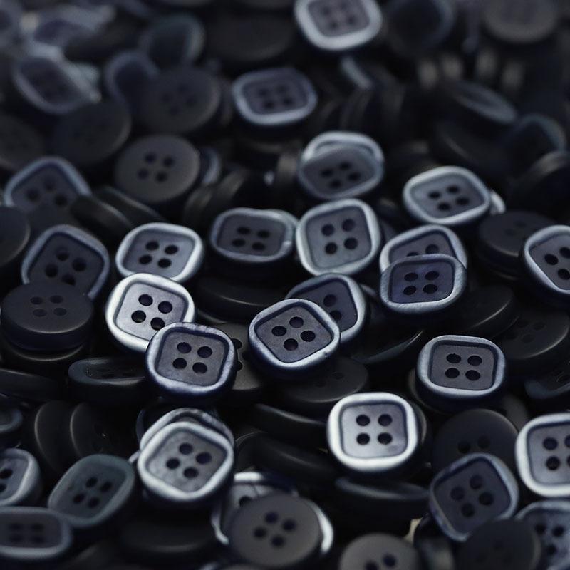 

Четырехглазая квадратная пуговица из смолы черного, красного и зеленого цвета, декоративная пуговица для вязаного кардигана, воротника, рубашки, пуговицы сверху 3 #[11mm2173 four-eye square black]