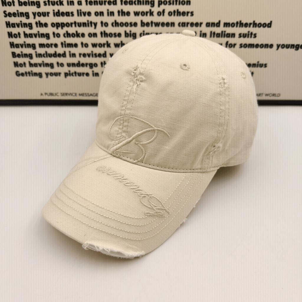American retro washed old baseball cap embroidered B letter soft top cap men's and women's face small trendy hat