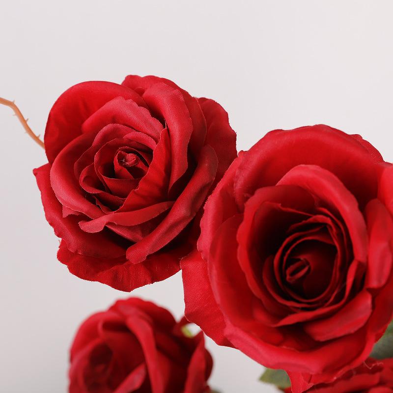 Simulation of 2 roses, auditorium hotel decoration flower Acacia rose floral arrangement
