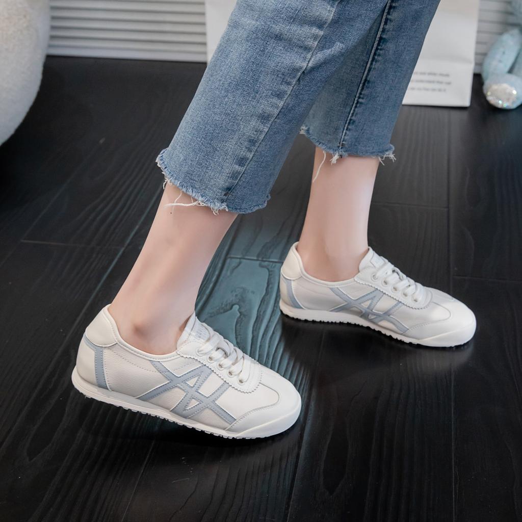 Shoes women's 2025 summer new shoes versatile women's popular flat-soled soft-soled sports shoes German training shoes casual shoes