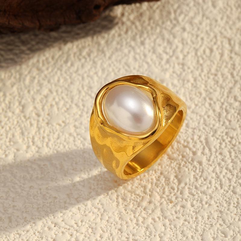 European and American light luxury retro ring tide inlaid large pearl wide-sided geometric simple personalized glossy ring spot