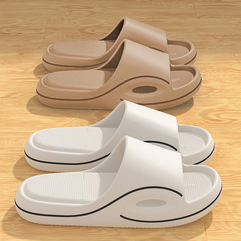 

Cool slippers for women to wear outside in summer, thick-bottomed bathroom for home use, non-slip and non-smelly feet, home indoor men 42-43 [Suitable for peacetime 41-42] чорний