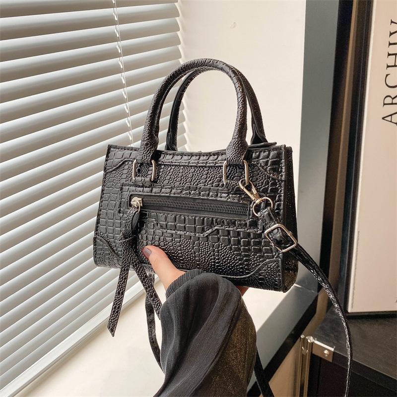 

Новая корейская модная ретро-сумка, маленькая квадратная сумка, простая модная женская повседневная сумка через плечо