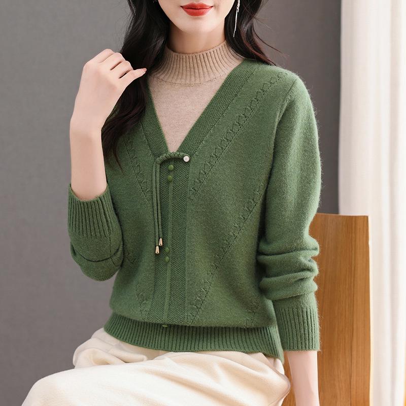 2025 Chinese Style Knit Base Layer Sweater for Middle-Aged & Elderly Women: Thick, Warm, Autumn/Winter New Arrivals