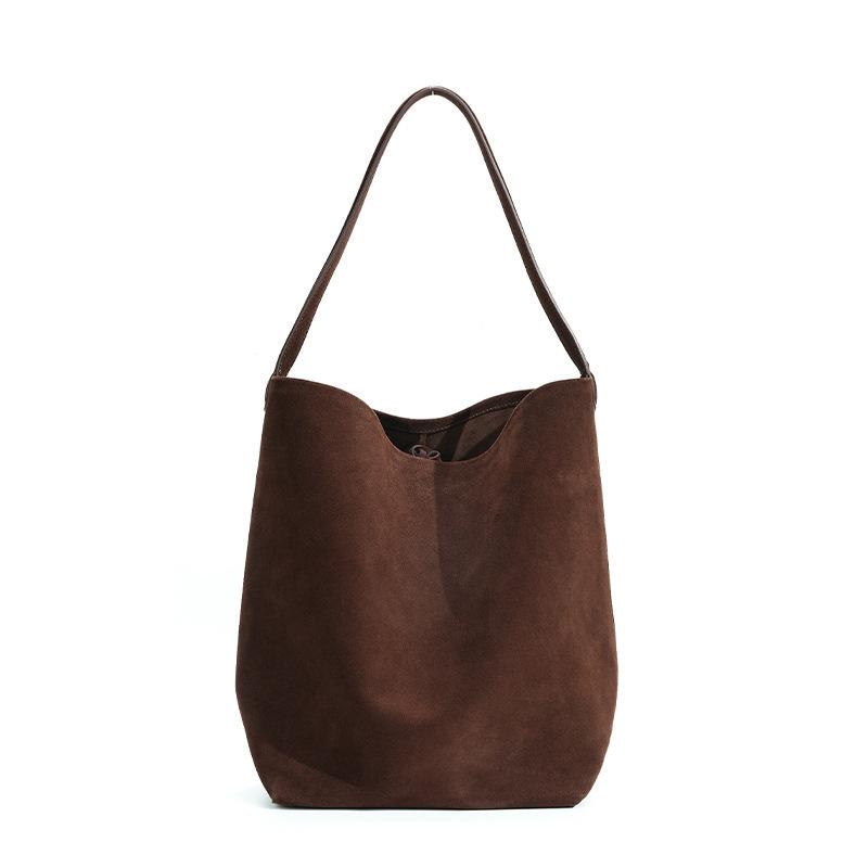 Retro suede suede premium bucket bag, matte cowhide large-capacity portable shoulder tote bag.