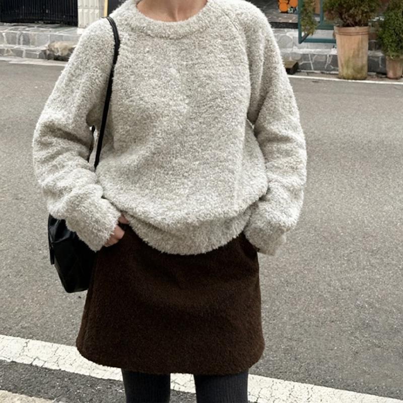 Creamy Lamb Wool A-Line High-Waisted Petite Skirt - Women's Spring 2026 Collection