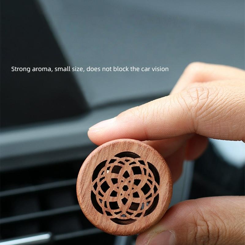 1Pcs Car Essential Oil Diffuser Wooden Aroma Diffuser Car Vent Clip Wooden Carved Aromatherapy Diffuser Auto Air Freshener