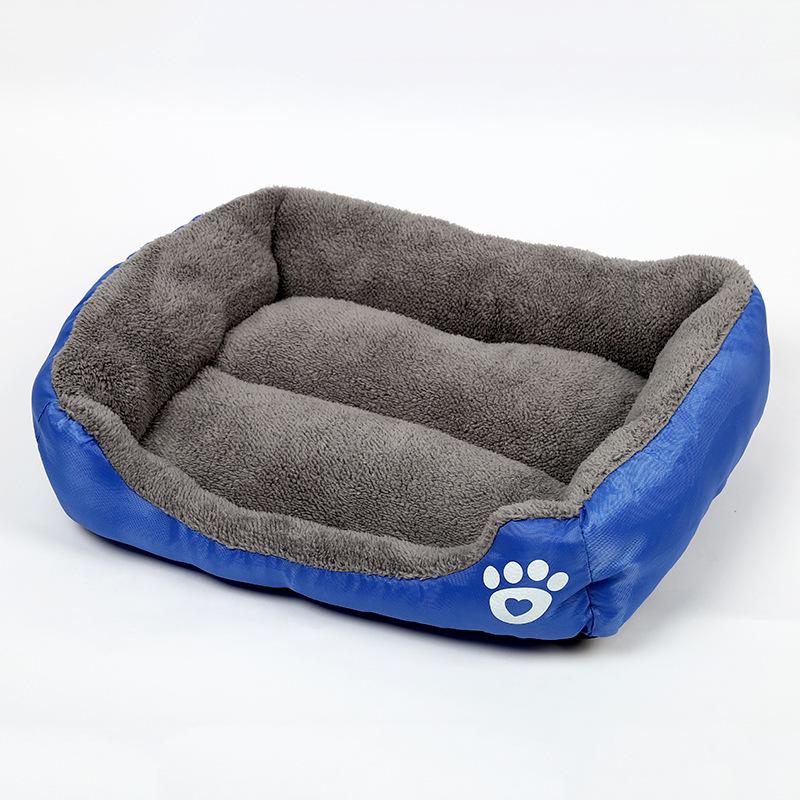 Cozy Winter Semi-Enclosed Cat and Dog Mat – Machine Washable